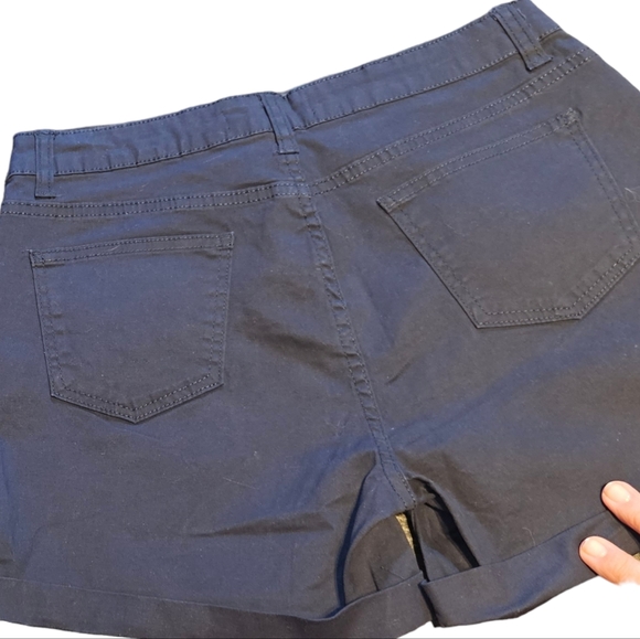 NEW UNWORN womens chinos type smart shorts navy blue UK10, slight stretch - Picture 3 of 9